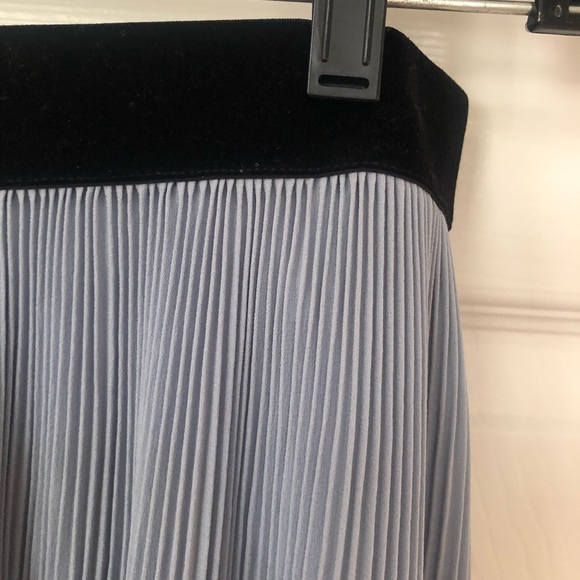 ZARA Pleated Culottes Trousers Cropped Pants - Picture 11 of 16